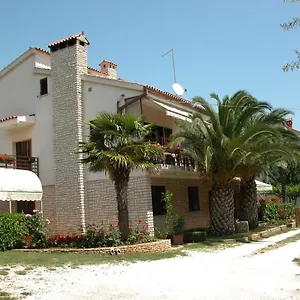 Bencic Apartmán Premantura