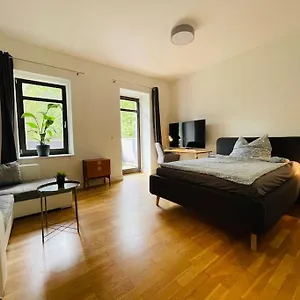  Apartment Charmante Im Gruenen Deutschland