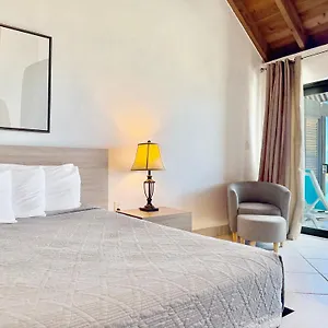  Apartment Sapphire Beachfront Renovated 1200 Sf! - Free Wi-fi United States Virgin Islands